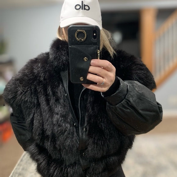 Jackets & Blazers - VINTAGE FINLAND FOX FUR BLACK WITH DETACHABLE LEATHER SLEEVES BOMBER VEST